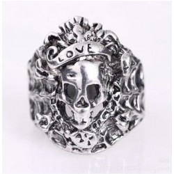 Anillo Skull de acero inoxidable para hombre en talla 18