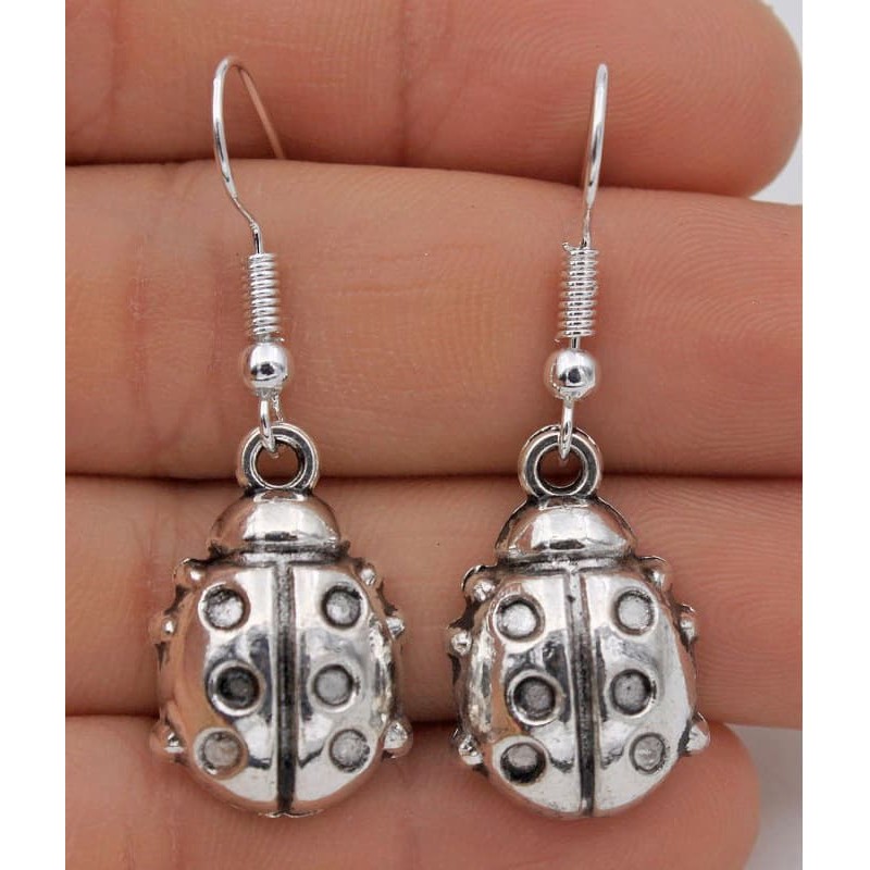 Pendientes CHAPADOS EN PLATA CON DISEÑO INSECTO mariquita