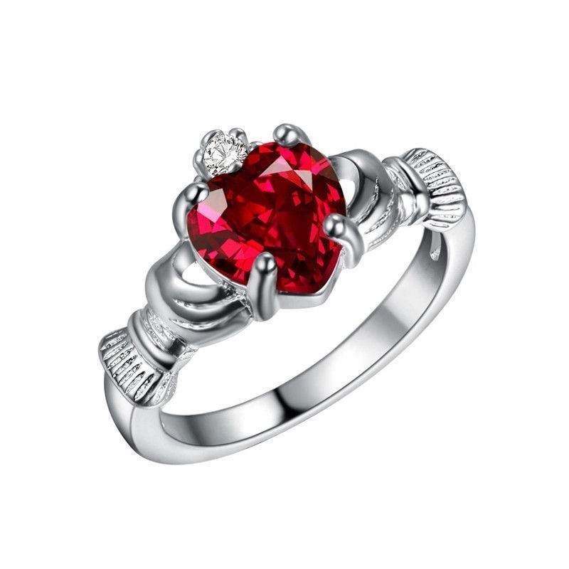 Anillos Claddagh con Piedras Rojas, Joyas Inspiradas en la Tradición Vikinga