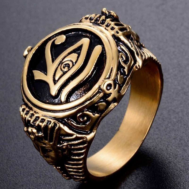 Anillo de acero chapado y esmaltado con diseño egipcio del Ojo de Horus en talla 17