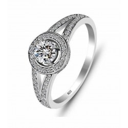 Anillo de compromiso de plata de ley 925 acabado en rodio con circón y cristales blanca