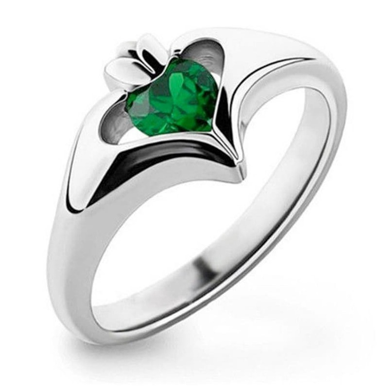 Anillo de mujer en talla 12 con gran piedra central en color verde esmeralda y cristales blancos.