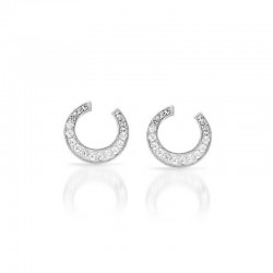 Pequeños pendientes de plata de ley 925 con diseño delicado y acabado pulido espejo.