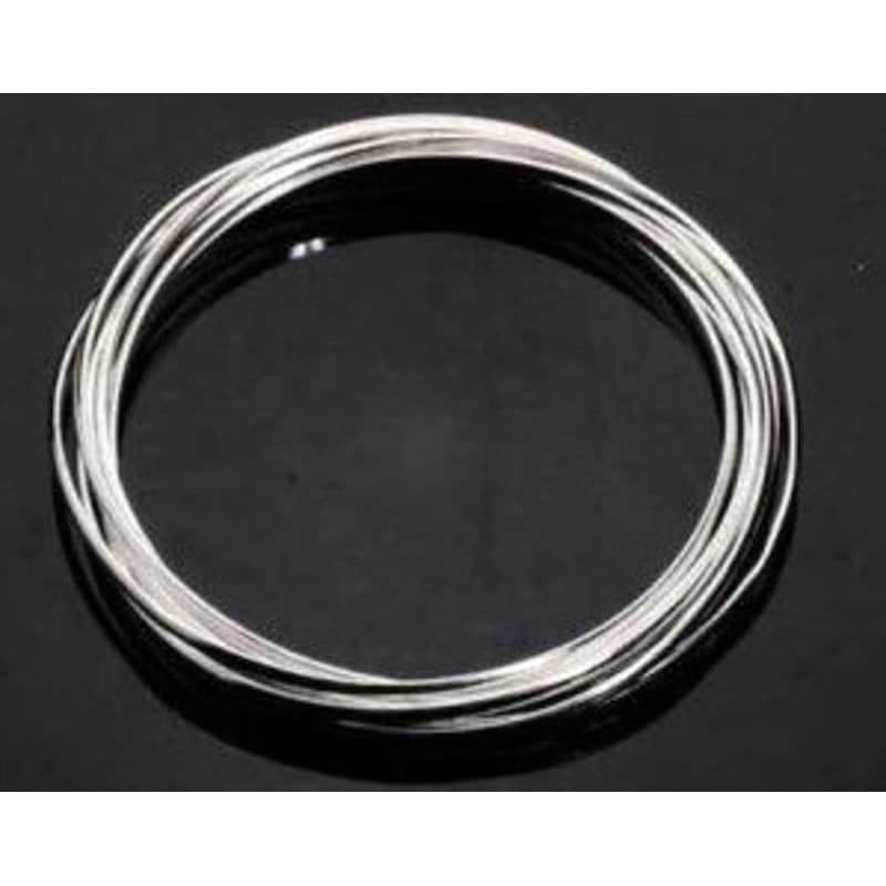 Pulsera de acero inoxidable para mujer con diseño central de siete círculos entrelazados que simbolizan la unión eterna.