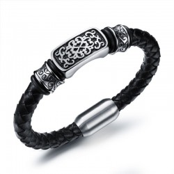 Pulsera de eslabones de titanio para hombre con acabado mate y cierre de seguridad.