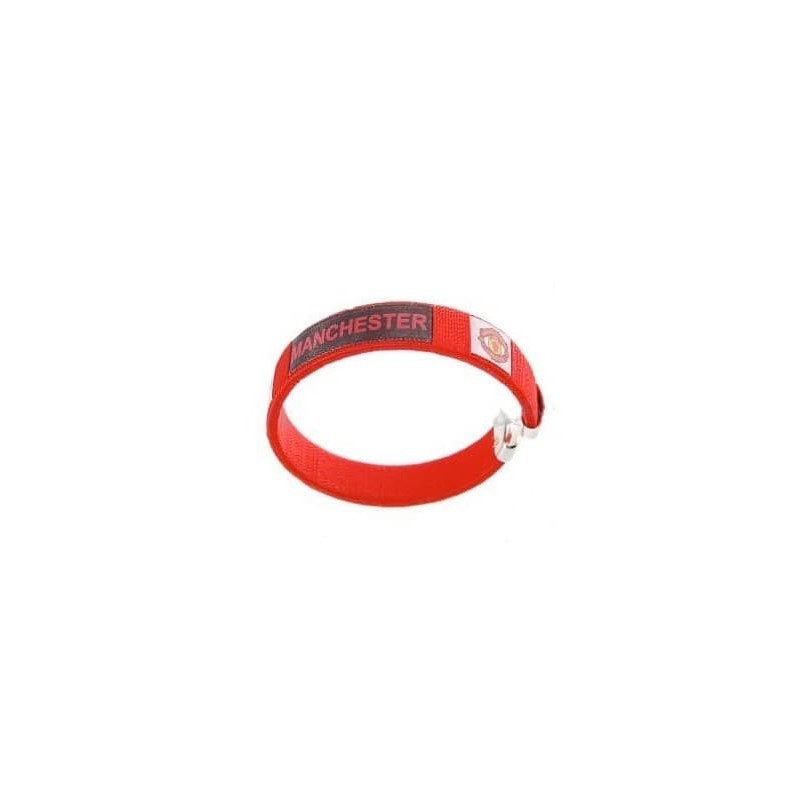 Pulsera deportiva con los colores de club de fútbol confeccionada en material resistente y cierre ajustable.
