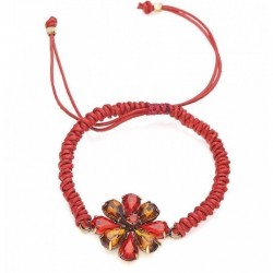 Pulsera de piel para mujer decorada con cristales de colores formando motivos florales brillantes.