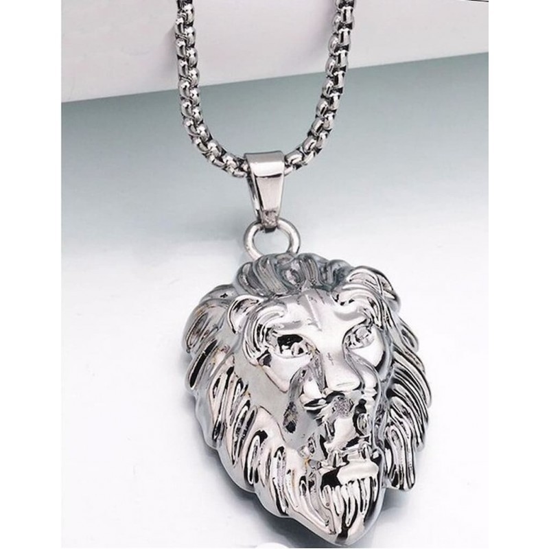 Conjunto de cadena y colgante para hombre con diseño detallado de cabeza de león en relieve, chapado en plata.