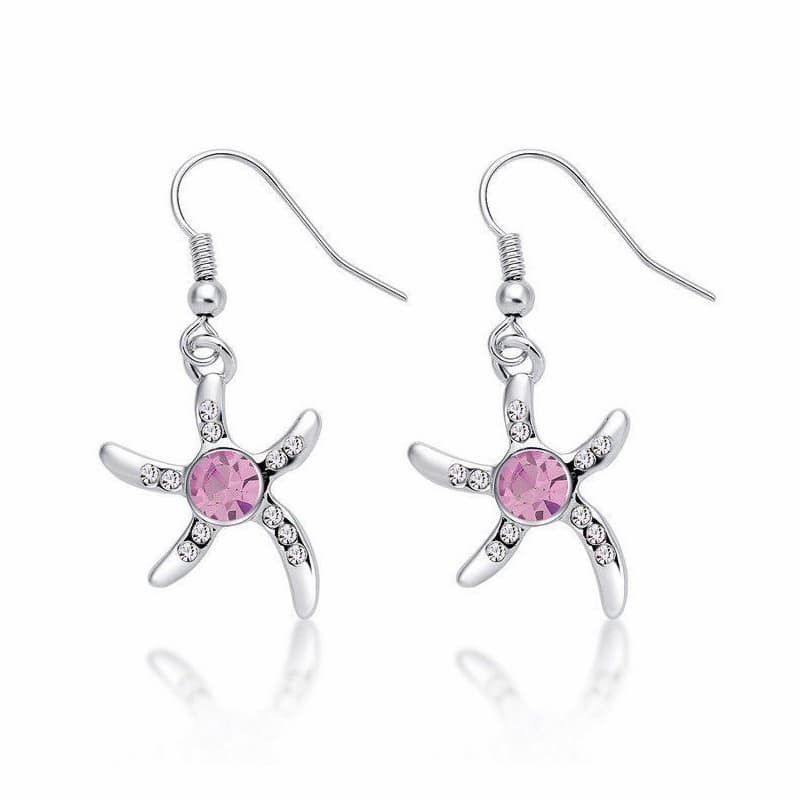 Pendientes para mujer con diseño de estrella de mar en acero chapado en plata y pavé de cristales blancos brillantes.