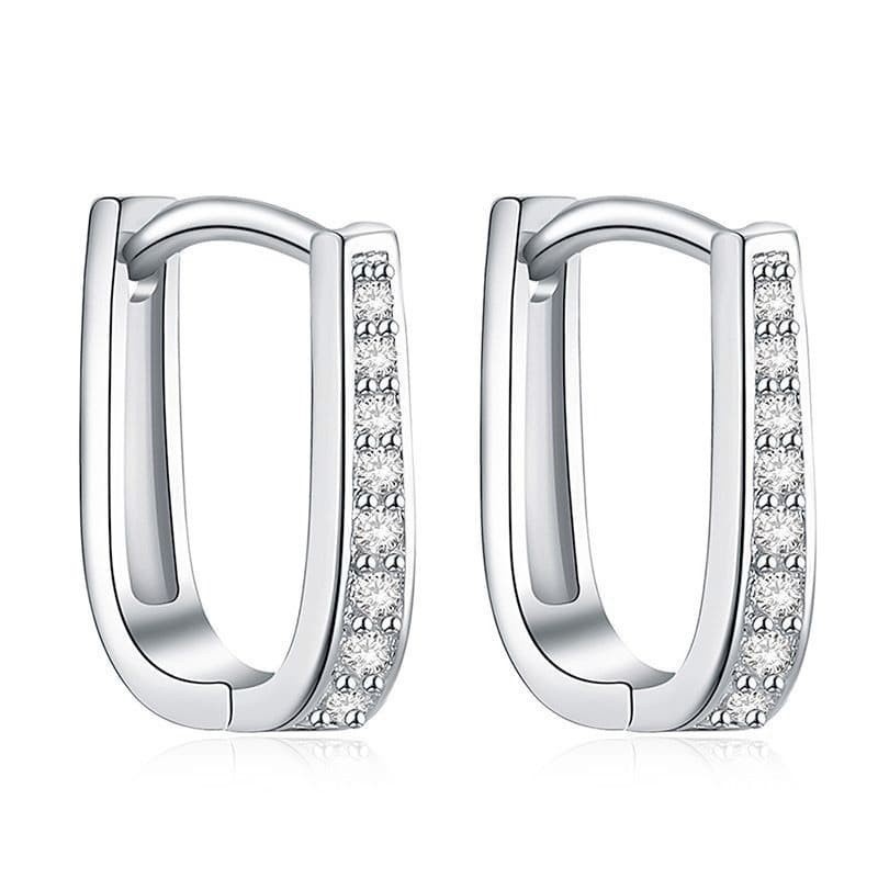 Pendientes unisex con diseño geométrico y acabado bañado en plata de alta calidad.