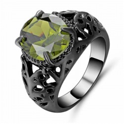 Anillo de acero inoxidable para mujer con una piedra facetada en color verde oliva, talla 17.