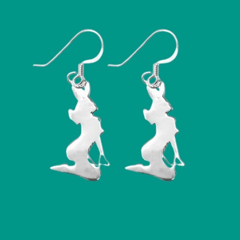Pendientes de plata de ley 925 con diseño artístico de silueta femenina en trazos minimalistas.