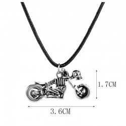Collar unisex con colgante de calavera estilo skull "La Moto", ideal para moteros y looks rockeros.