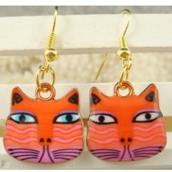 Pendientes con diseño de gato rojo