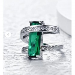 Anillo mujer chapado plata con piedra cristal color esmeralda talla 12