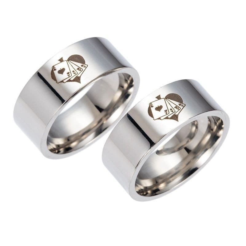 Anillos de boda civil en acero inoxidable con diseño de póker de ases