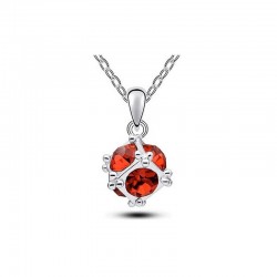 Collar bañado en plata con colgante cubo y piedra roja