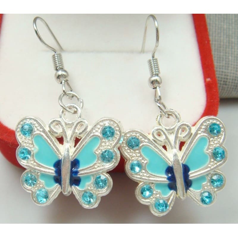 Pendientes de mujer con diseño de mariposa azul bañados en plata