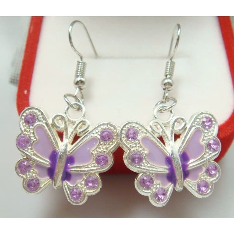 Pendientes de mujer con diseño de mariposa púrpura bañados en plata