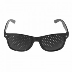 Gafas reticulares negras con agujeros cónicos y funda incluida