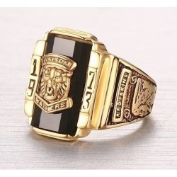 Anillo de acero inoxidable dorado con diseño de fútbol americano y piedra negra