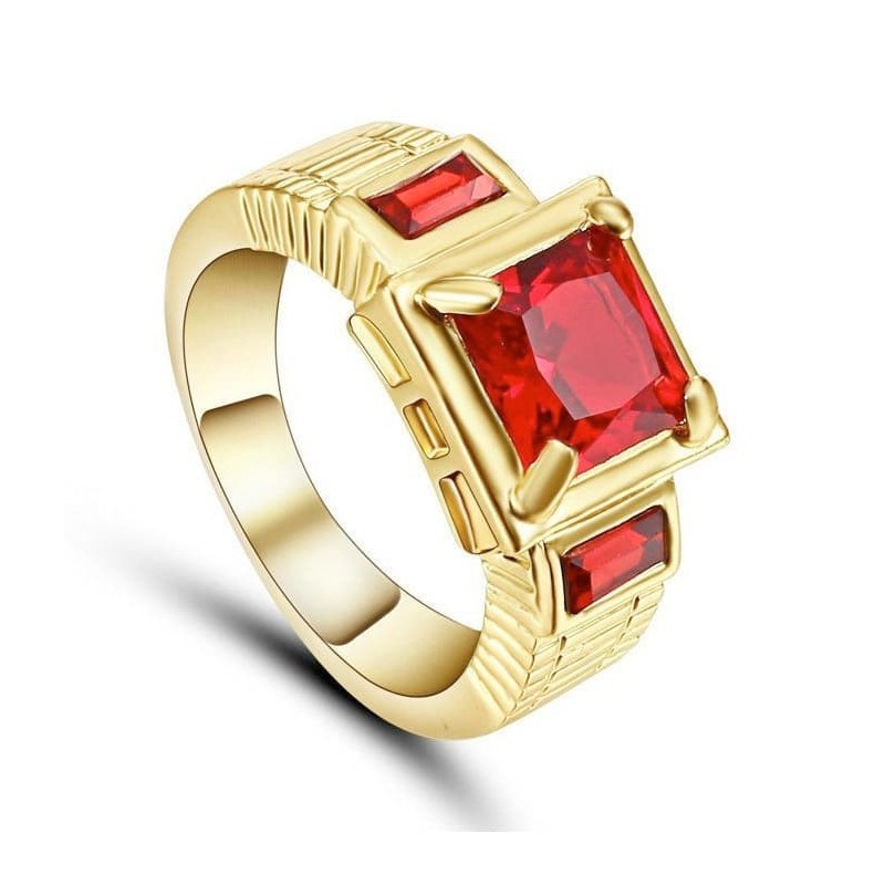 Anillo para mujer con baño de metal noble, piedra central roja tipo rubí y orla de cristales brillantes.