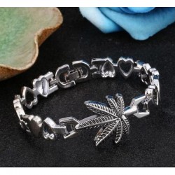 Pulsera para hombre de acero inoxidable con eslabones decorados con hojas de siete puntas.