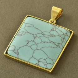 Colgante de acero inoxidable con chapado en oro de 14 quilates y piedra central en color azul turquesa.