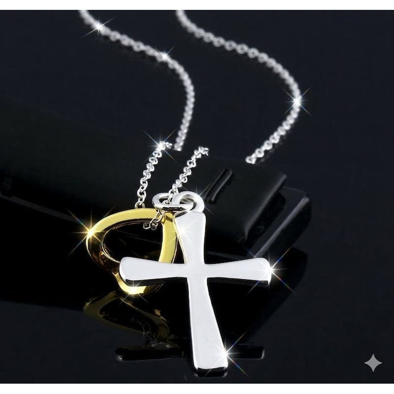 Collar de acero inoxidable para mujer con dijes combinados en forma de cruz y corazón pulidos.