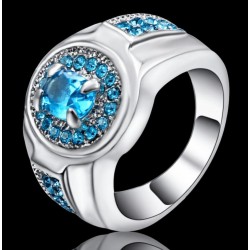 Anillo de acero con baño de plata y piedras