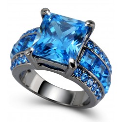 Anillo de acero inoxidable con acabado en rodio