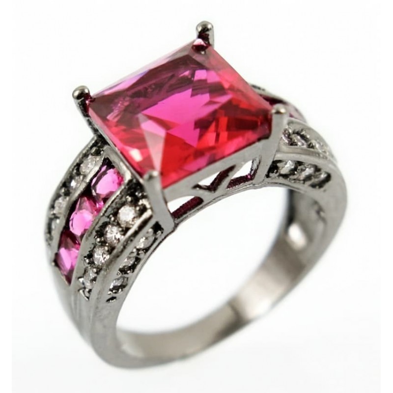 Anillo de acero y piedra garnet