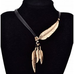 Collar retro con hojas para mujer