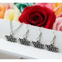 Set de collar y pendientes para esposas de Marines